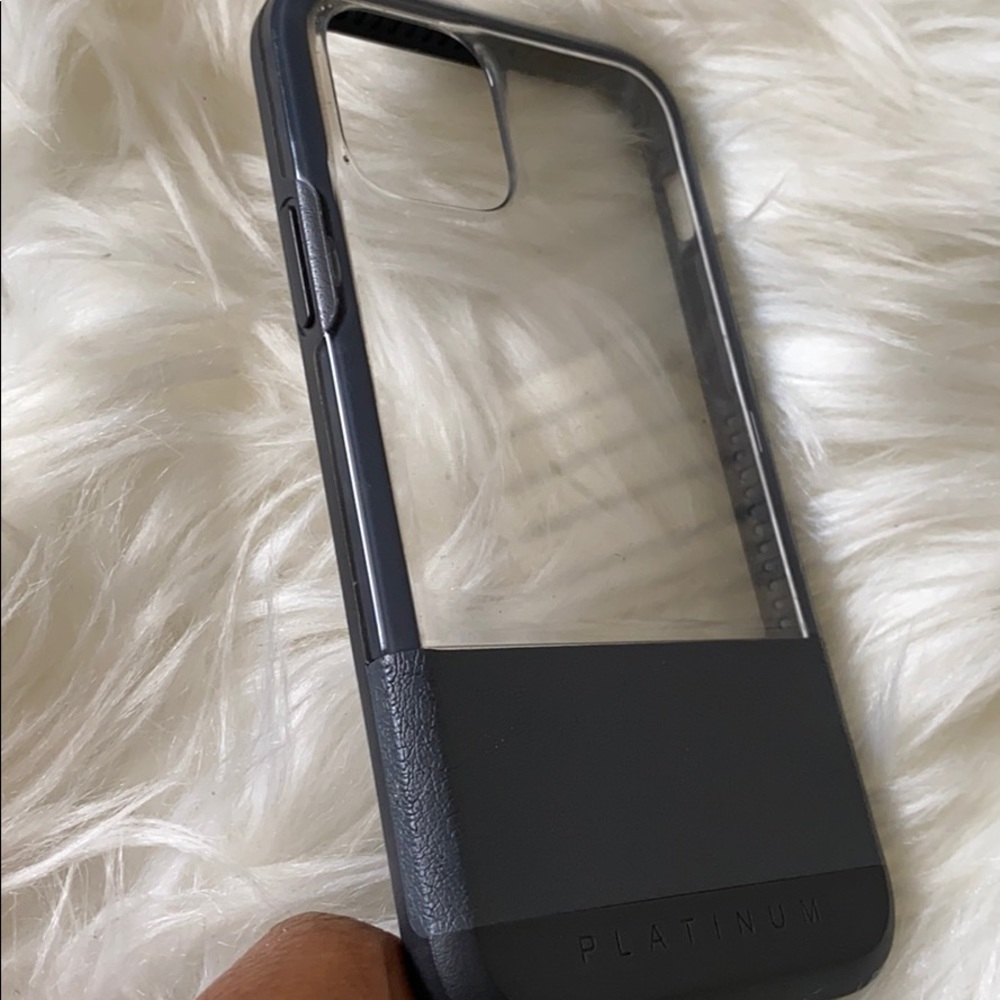 iPhone 11 Pro case - Picture 3 of 5